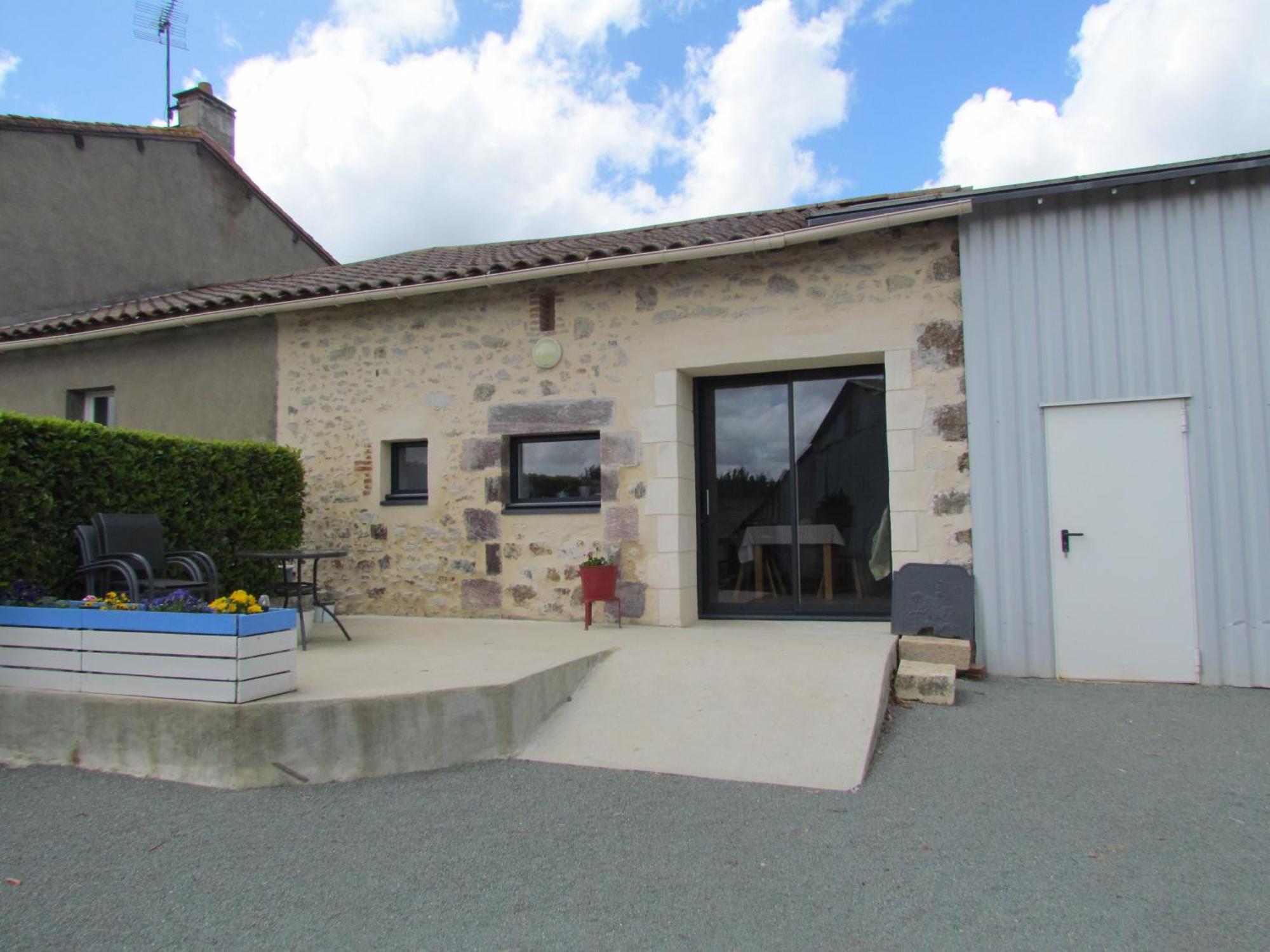 Gite La Petite Maison Montournais Dış mekan fotoğraf