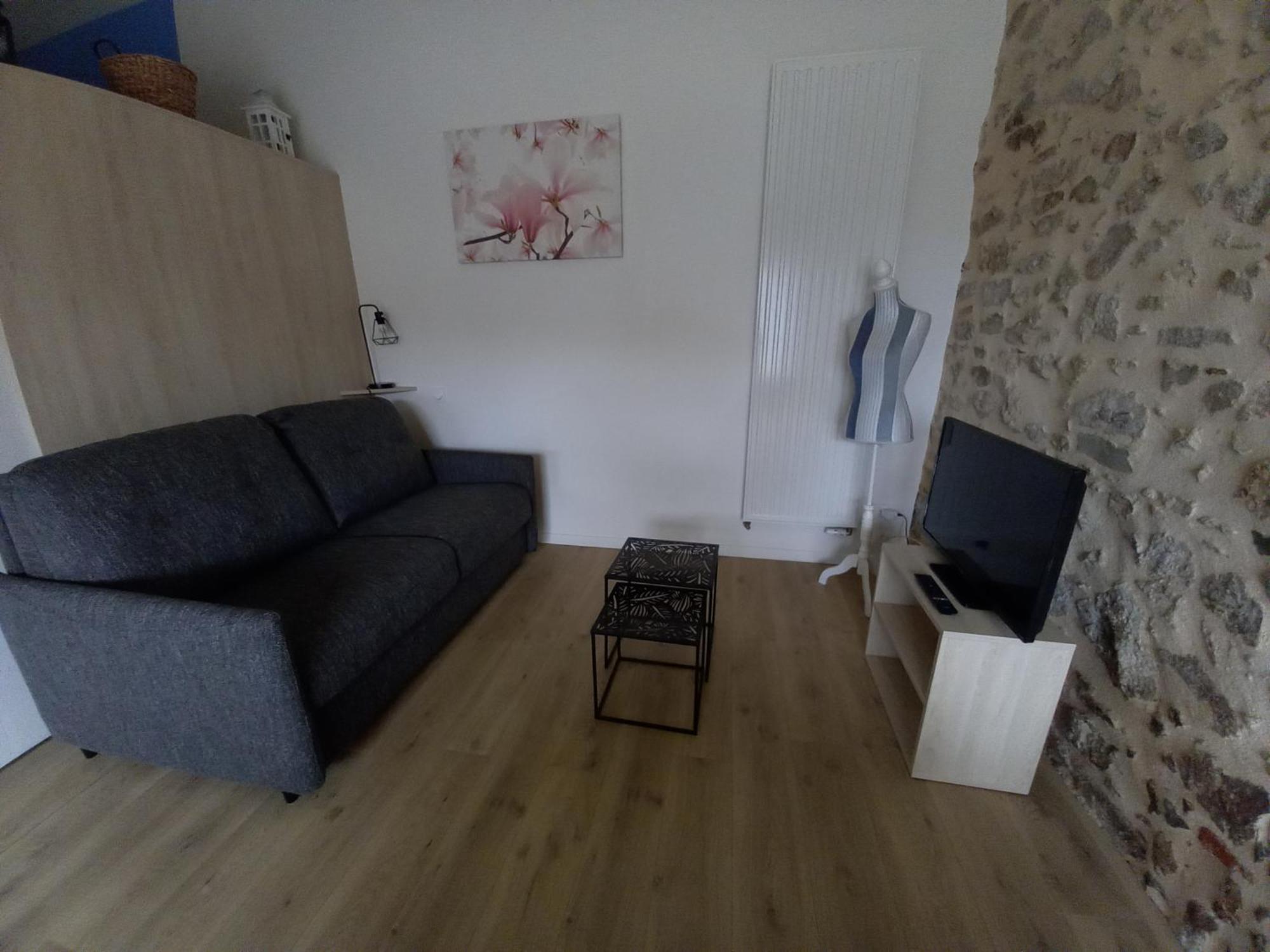 Gite La Petite Maison Montournais Dış mekan fotoğraf